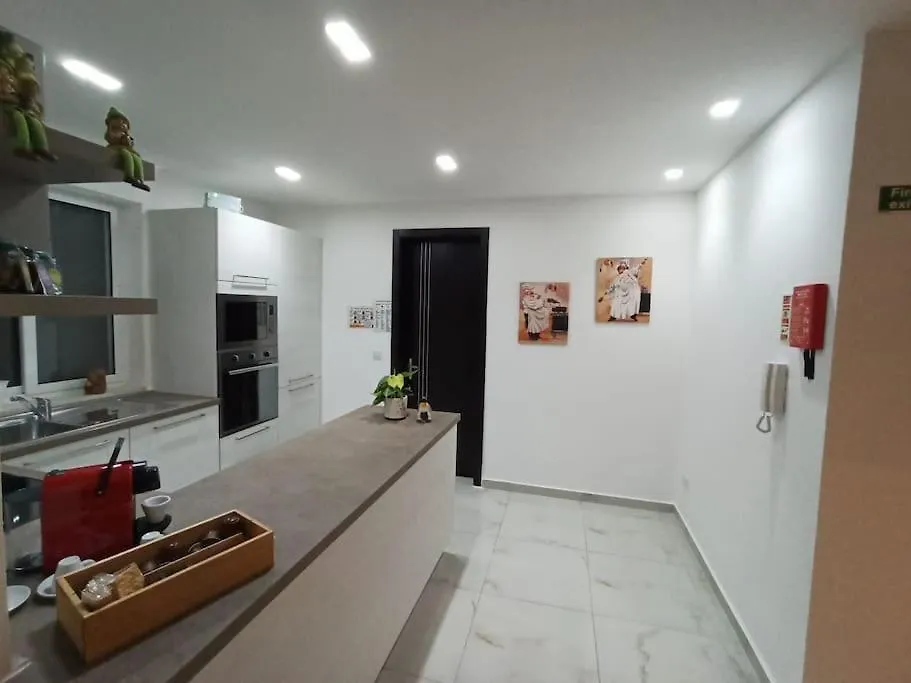 Sliema Modern 2-Bed Apartment