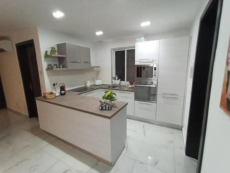 Sliema Modern 2-Bed Apartment Malta