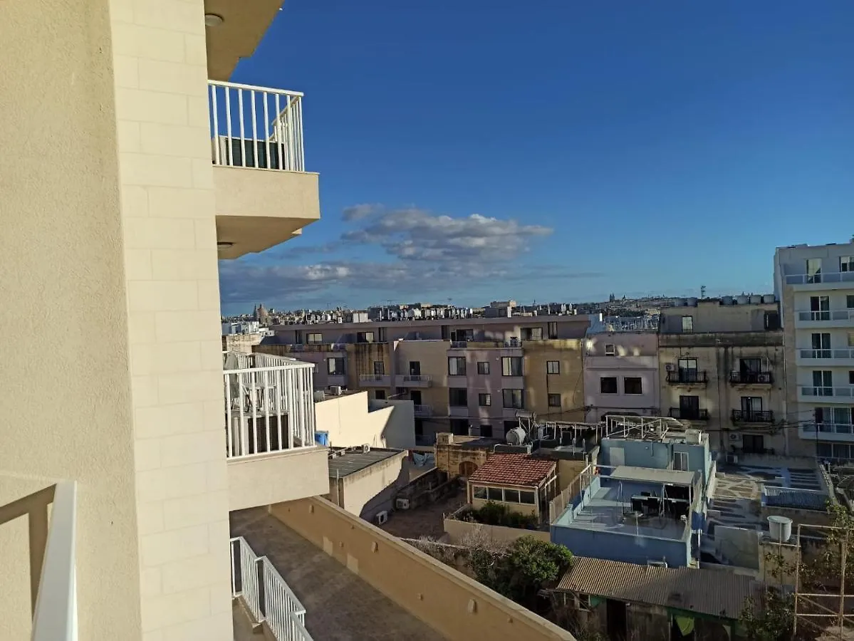 Sliema Modern 2-Bed Apartment
