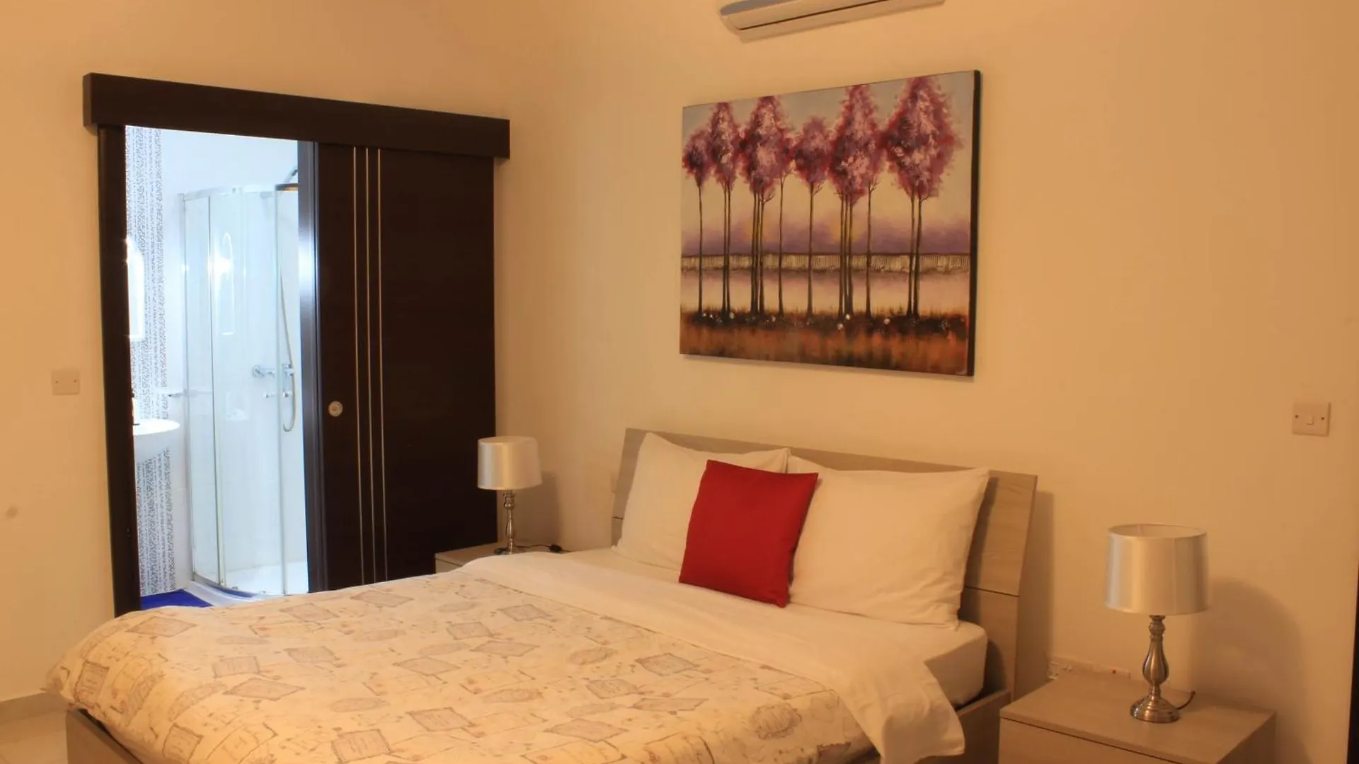 Sliema Modern 2-Bed Apartment